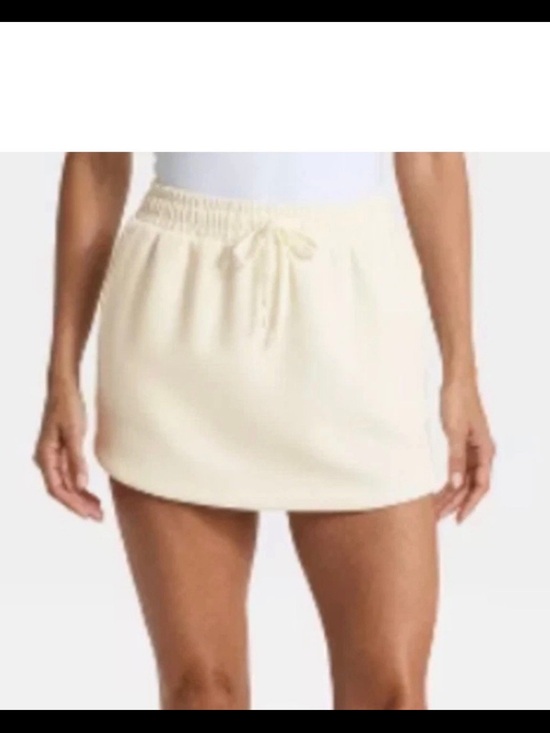 all in motion Dresses & Skirts - all in motion Cream Drawstring Mini Skort